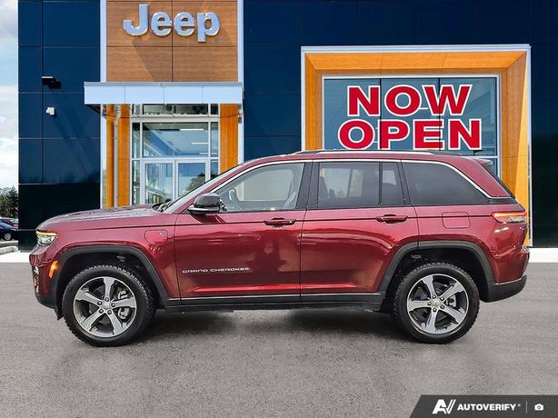 2023 Jeep Grand Cherokee 4xe 4x4 | One Owner | No Reported Accidents! image 3