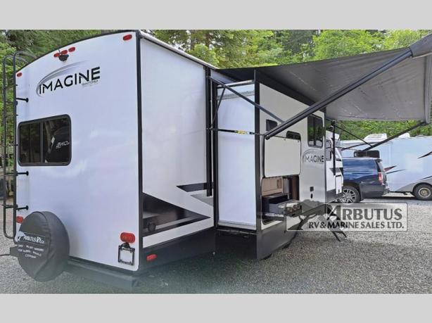 Used 2022 Grand Design Imagine 2670MK image 5