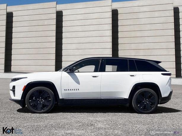 2024 Jeep Wagoneer S Launch Edition demo image 3