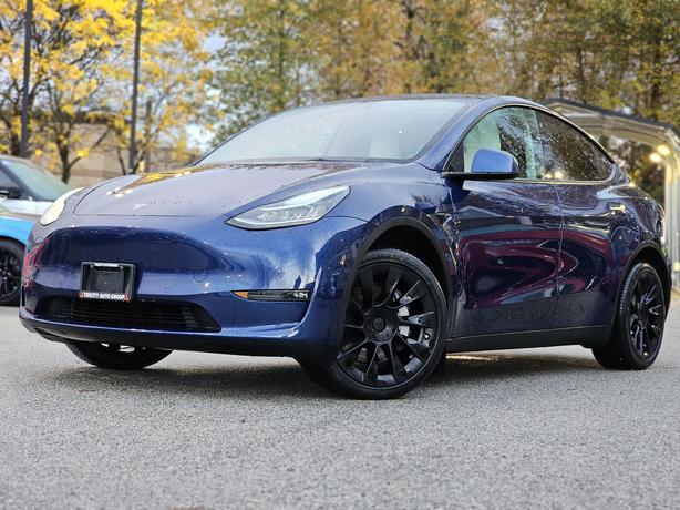 2022 Tesla Model Y Long Range - Dual Motor, No Accidents image 2