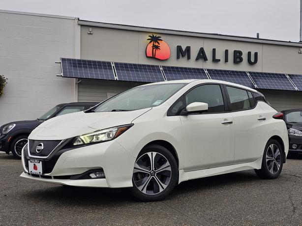 2022 Nissan LEAF SV Hatchback image 8