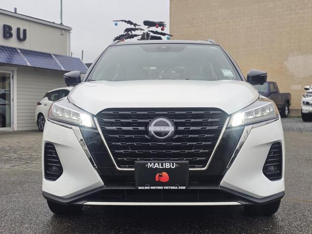 2024 Nissan Kicks SR FWD image 2