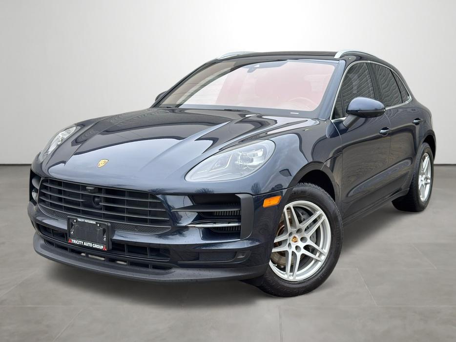 2020 Porsche Macan display photo