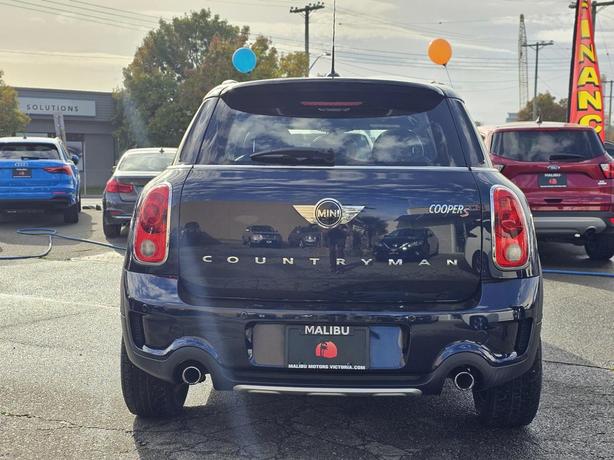 2015 MINI Countryman ALL4 4dr S image 3