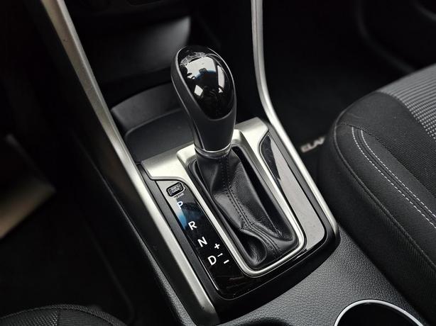 2016 Hyundai Elantra GT 5dr HB Auto GT image 7