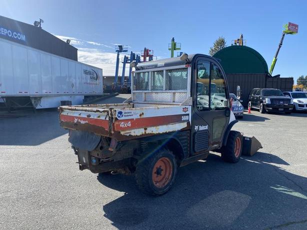 2015 Bobcat 5600 4x4 front end loader Diesel image 5