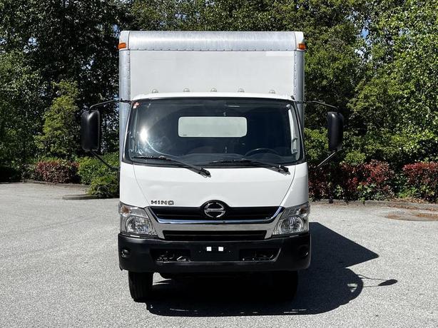 2018 Hino 195 16 Foot Cube Van With Power Tailgate 3 Seater Diesel image 2
