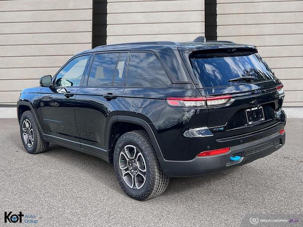 2023 Jeep Grand Cherokee 4xe Trailhawk demo image 4