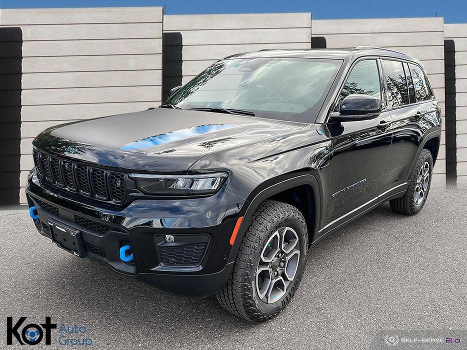 2023 Jeep Grand Cherokee 4xe Trailhawk demo display photo
