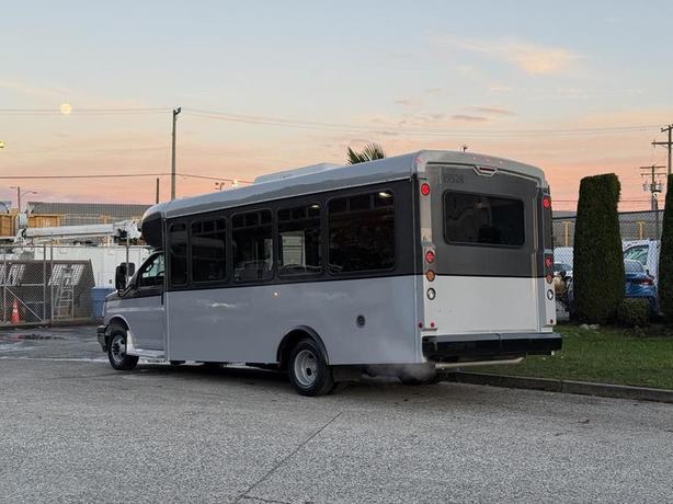 2019 Chevrolet Express 4500 22-Passenger Wheelchair Accessible Bus image 6