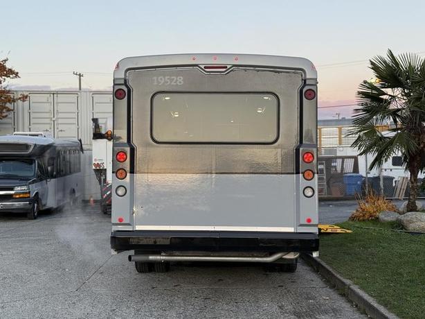 2019 Chevrolet Express 4500 22-Passenger Wheelchair Accessible Bus image 8