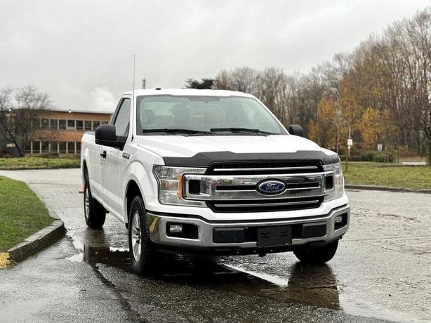 2018 Ford F-150 XLT Regular Cab 2WD 8-Foot Bed image 2