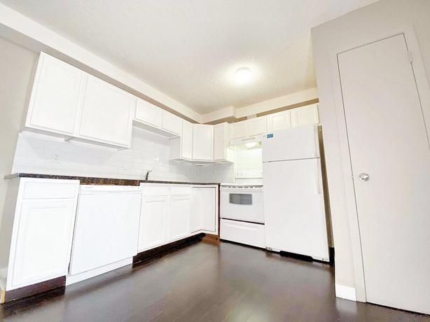 1 bedroom Amantea Tower image 8