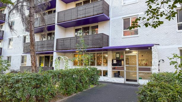 2 Bedroom Mainstreet Beltline Apartments image 3