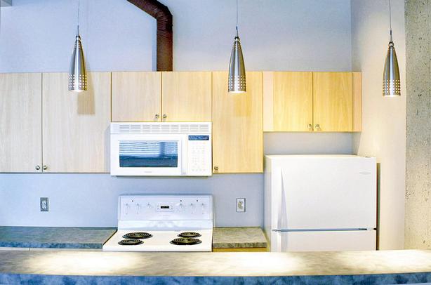 1 bedroom Avenue Tower image 4