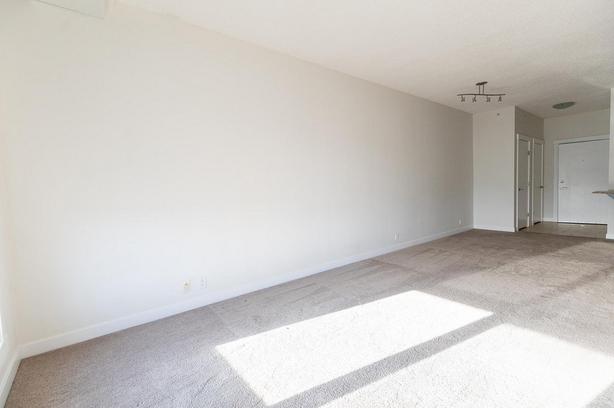 1-Bedroom London at Heritage Station - Abbey Tower image 8