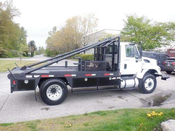 2013 International 7300 Flat Deck 3 Seater Air Brakes Diesel image 6