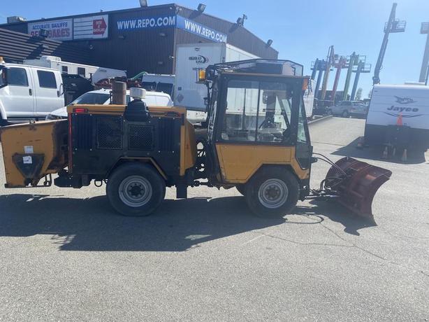 2010 Trackless MT6 Plow Spreader Diesel image 7