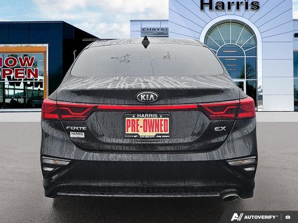 2021 Kia Forte EX | Heated Seats & Steering Wheel! image 5