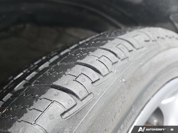 2021 Kia Forte EX | Heated Seats & Steering Wheel! image 7