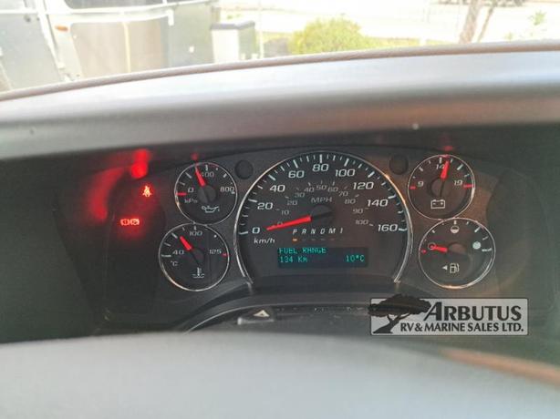 Used 2022 Thor Motor Coach Echelon LC LC26 Chevy image 8