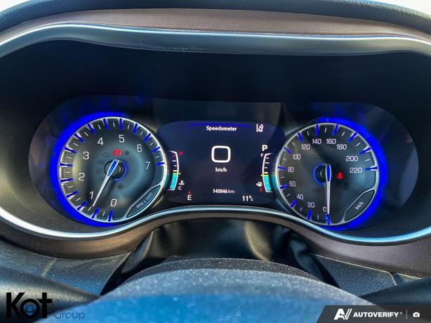 2017 Chrysler Pacifica Touring-L Plus REMOTE START! LEATHER SEATING! BACKUP CAME image 8