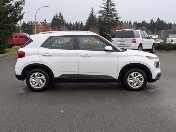 2022 Hyundai Venue Preferred - BC Only, Heated Seats Phone Projection image 5