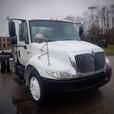 2006 International 4300 Cab and Chassis Air Brakes Dually Diesel thumbnail image 4