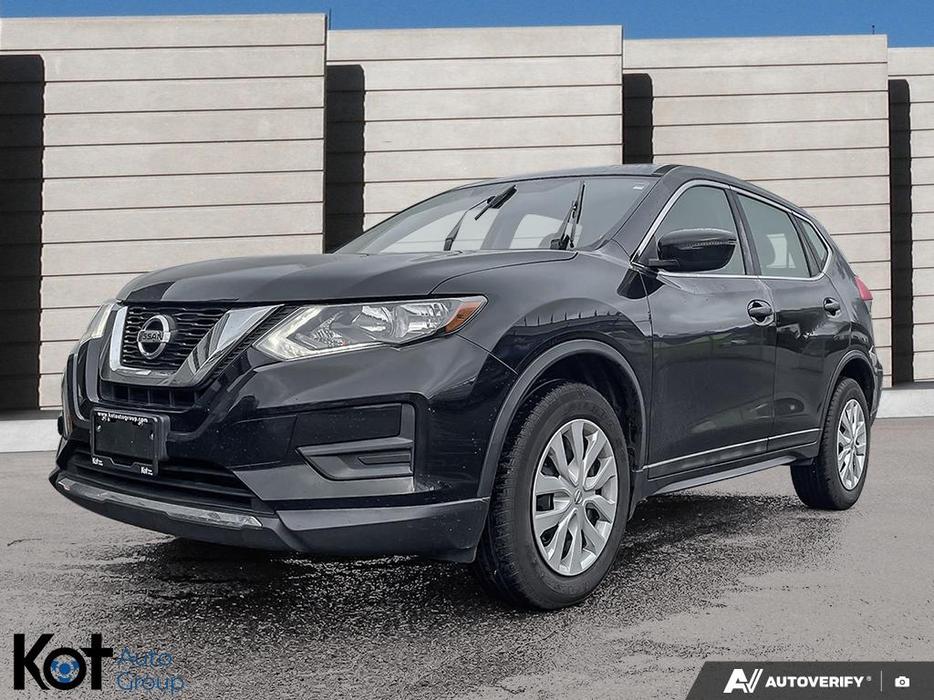 2017 Nissan Rogue S display photo