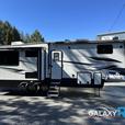Used 2022 Keystone RV Montana High Country 281CK thumbnail image 3