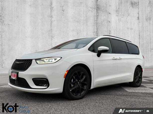 2023 Chrysler Pacifica Touring L | Power Sunroof | Remote Start | Heated Seats & image 1