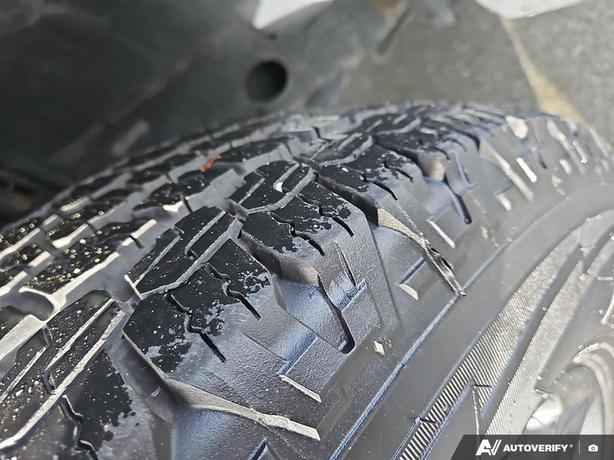 2020 Jeep Wrangler Sahara Altitude 4x4 | No Reported Accidents! image 7