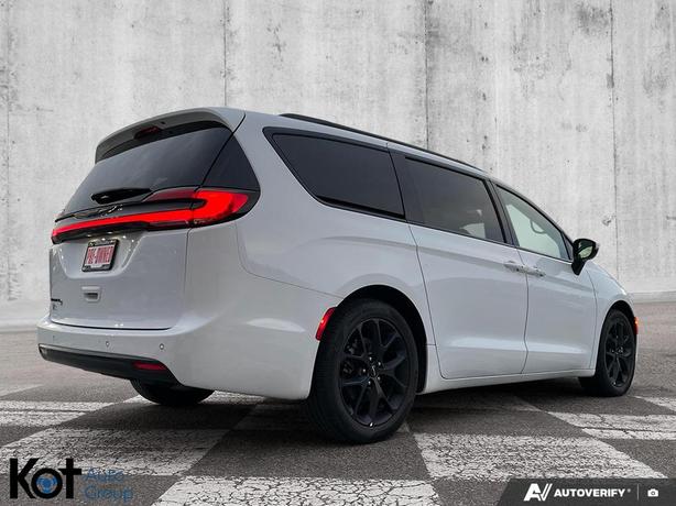 2023 Chrysler Pacifica Touring L | Power Sunroof | Remote Start | Heated Seats & image 5