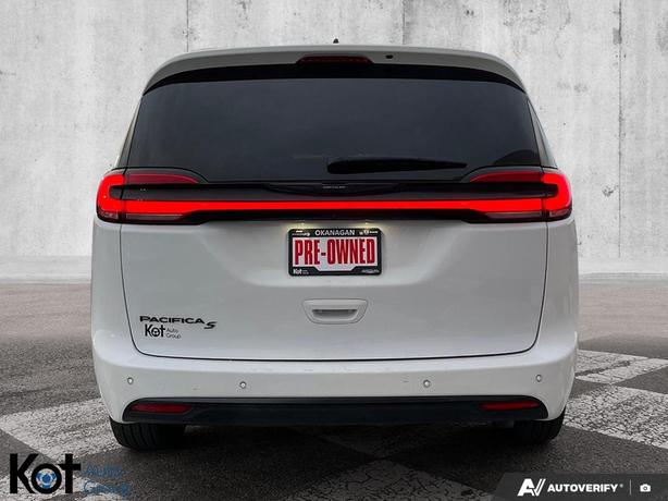 2023 Chrysler Pacifica Touring L | Power Sunroof | Remote Start | Heated Seats & image 6