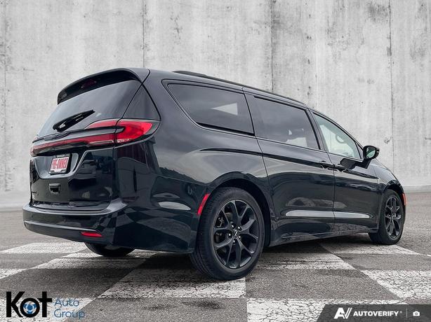 2023 Chrysler Pacifica Touring L | Power Sunroof | Remote Start | Heated Seats & image 5