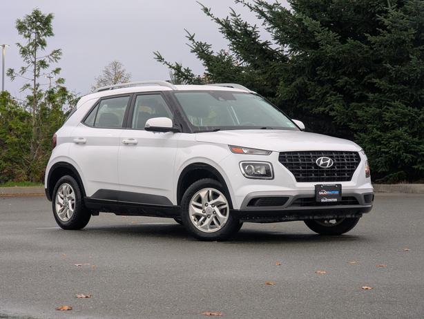 2022 Hyundai Venue Preferred - BC Only, Heated Seats Phone Projection image 4