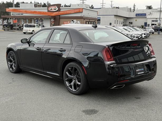2023 Chrysler 300 300S RWD- No Accidents, BC Local & Low Kilometers image 8