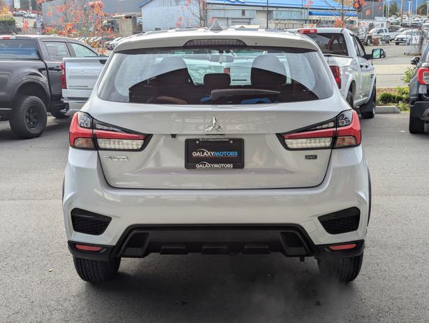 2024 Mitsubishi RVR ES - Low KMs, 4x4, Heated Seats image 7