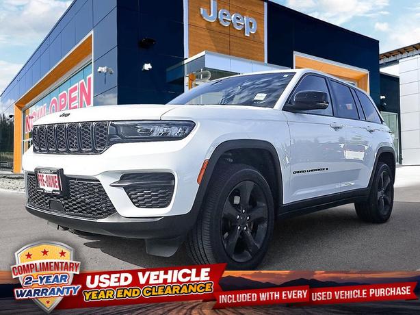 2024 Jeep Grand Cherokee Altitude 4x4  | Heated Seats! image 1