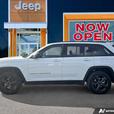 2024 Jeep Grand Cherokee Altitude 4x4 | Heated Seats! thumbnail image 3