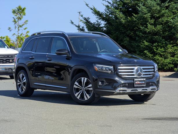 2024 Mercedes-Benz GLB 4MATIC image 4