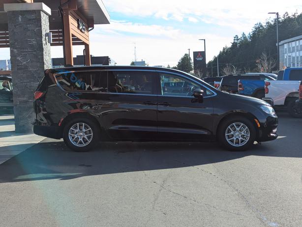 2024 Chrysler Grand Caravan SXT - No Accidents, Power Doors/Gate, Navigation image 5