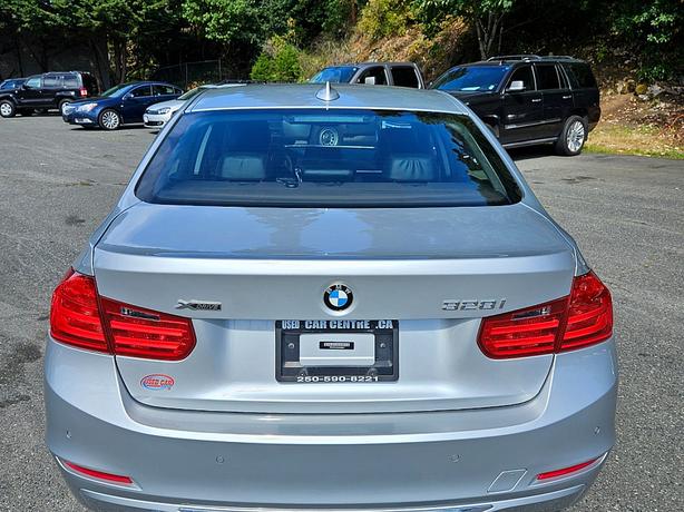 2014 BMW  328i xDrive image 7