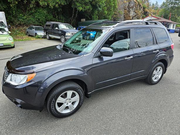 2009 Subaru  Forester X w/Premium Pkg image 3