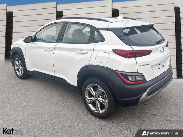 2022 Hyundai Kona Preferred ! Edition HEATED FRONT SEATS! WIRELESS CHARGING! BAC image 4