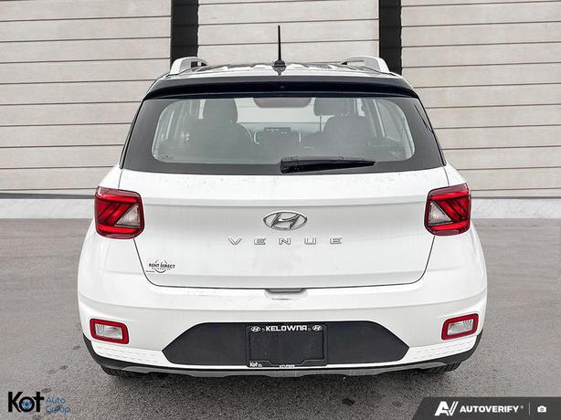 2025 Hyundai Venue Preferred ! REAR CROSS TRAFFIC! HIGH BEAM ASSIST! HEATED SEAT image 5