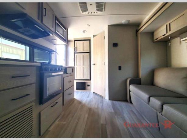 Used 2021 Forest River RV Rockwood Mini Lite 2109S image 8