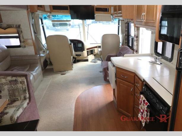Used 2005 Triple E Embassy 371FB image 7