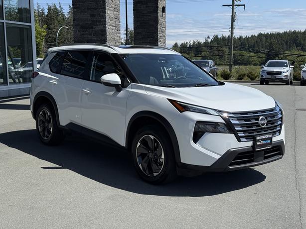 2024 Nissan Rogue SV AWD - Front Dual Zone A/C & Power Moonroof image 4