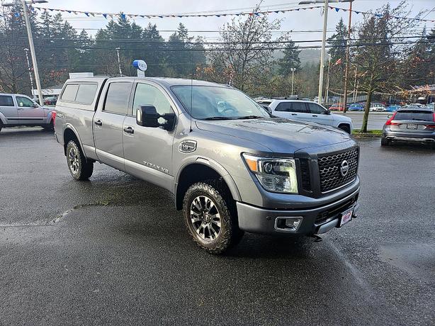 2018 Nissan  Titan XD PRO-4X image 3